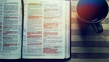 Aprenda a memorizar milhares de versículos Bíblicos