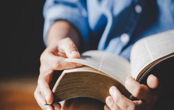 Qual a maneira correta de estudar a Bíblia?
